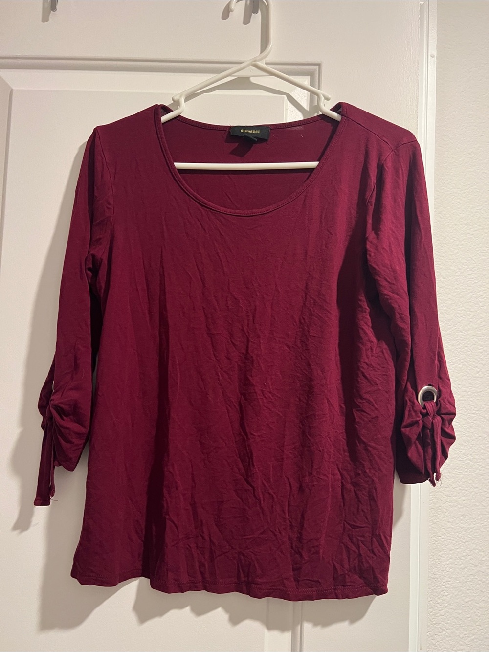 Women’s Scoop Neck 3/4 Sleeve Top - Burgundy